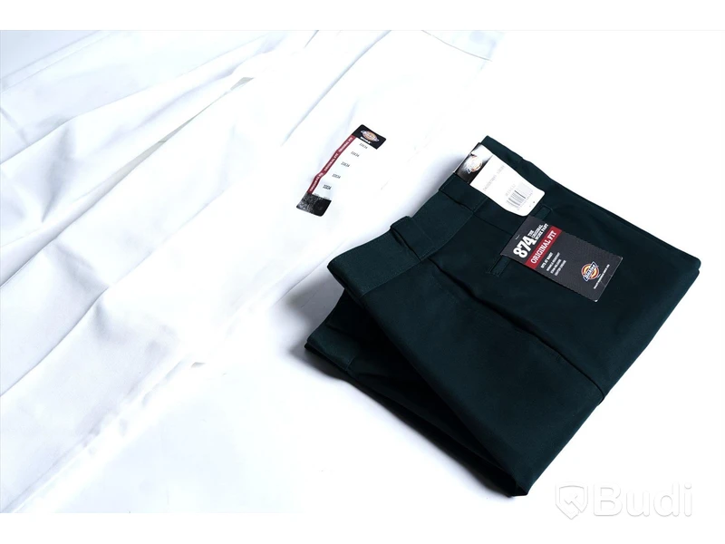Dickies, 2 st Arbetsbyxor - 874 Original Fit - strl (vita) W33/L34 & (gröna) W33/L32. Nypris 1498 kr