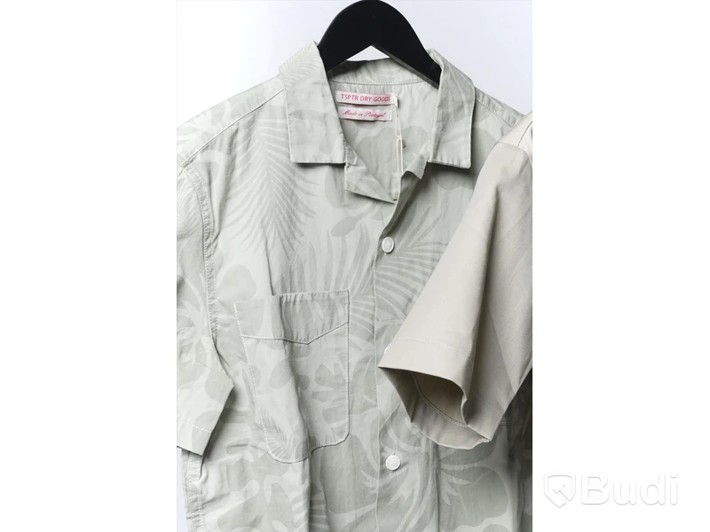 Skjorta 2st, strl S - Dickes & TSPTR Dry Goods. Nypris 2 344kr.