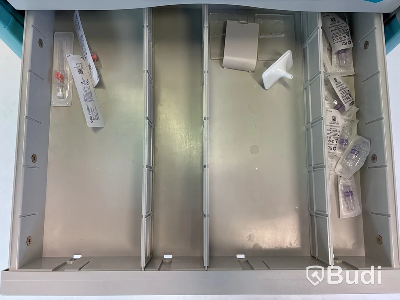 Medicinvagn och 2 st. förvaringsskåp