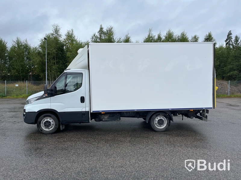 Lastbil IVECO DAILY -2016 med kyla