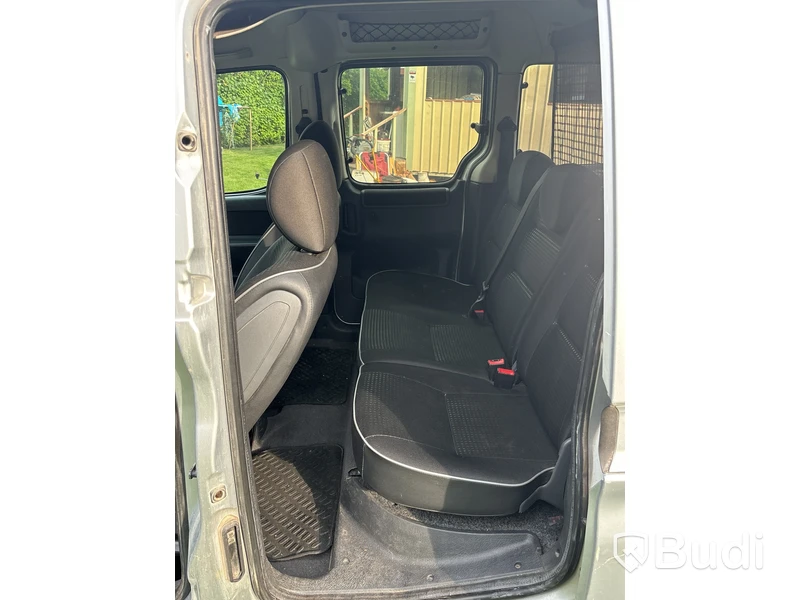Peugeot Partner Kombi | 23525 mil | 2007