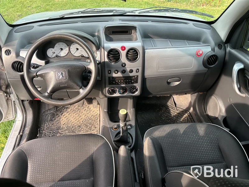 Peugeot Partner Kombi | 23525 mil | 2007