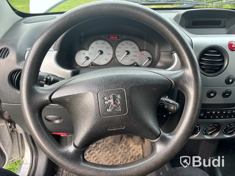 Peugeot Partner Kombi | 23525 mil | 2007