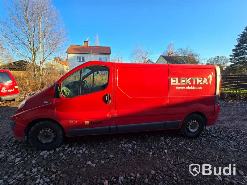 AVSTÄLLD Renault Trafic Van 2.0 TDI | 2014 | 18239 mil