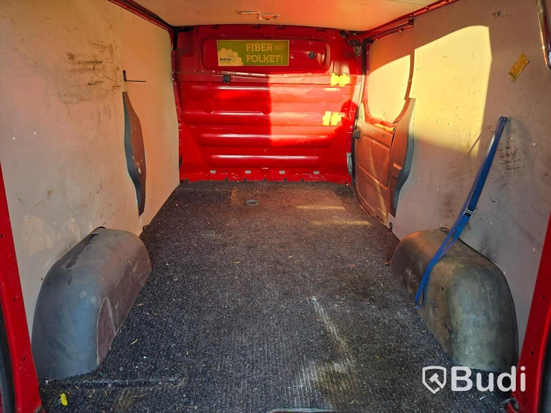 AVSTÄLLD Renault Trafic Van 2.0 TDI | 2014 | 18239 mil