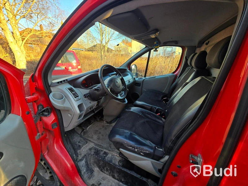 AVSTÄLLD Renault Trafic Van 2.0 TDI | 2014 | 18239 mil