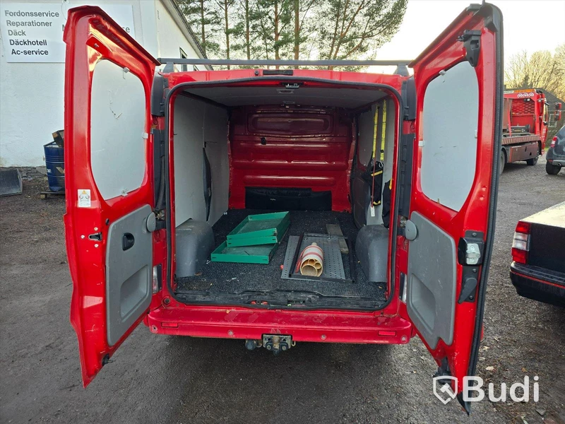 AVSTÄLLD Renault Trafic Van 2.0 DCi | 2014 | 16672 mil