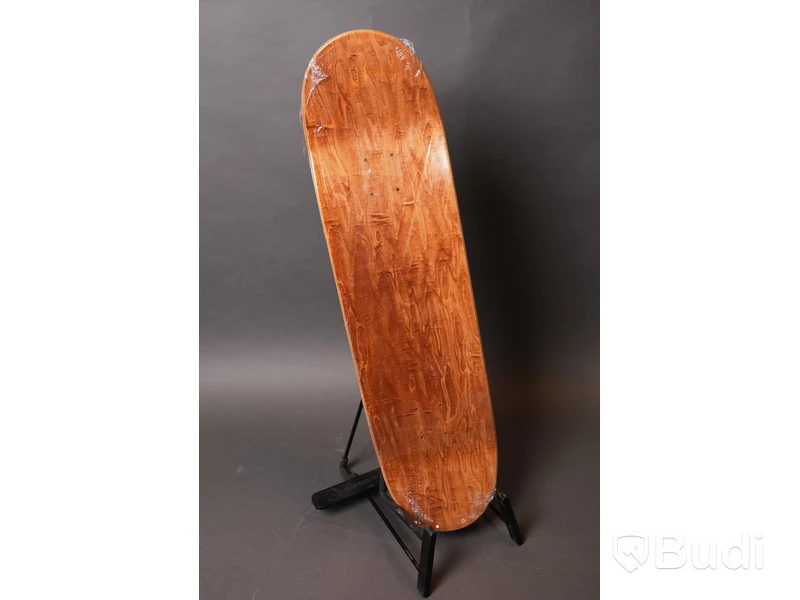 Skateboard - Bumling Sthlm, 8.475. Ny, Obruten förpackning.