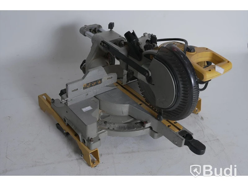 Kap- och gersåg DW712 samt Dewalt Arbetsbord DE 7023