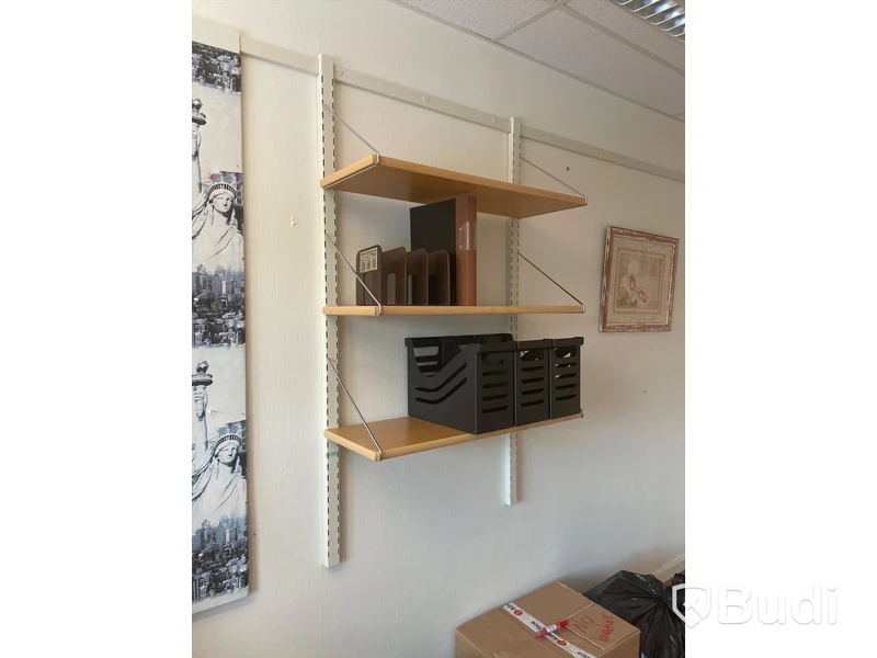 Kontorsstol efg och div möbler
