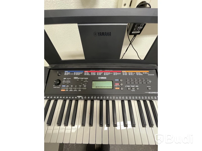 Keyboard Yamaha PSR E263