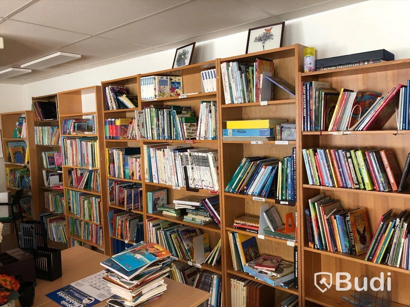 Skolbiblioteks material/ böcker