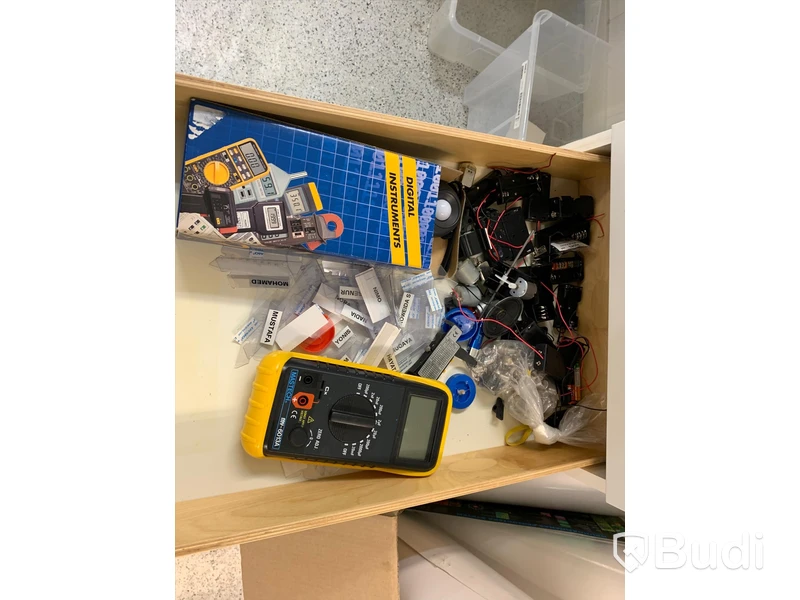 Parti av kemikunskaps materiel