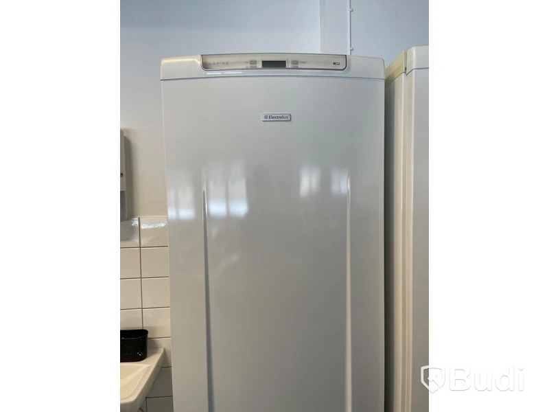 Kyl och frys Electrolux INSPIRE ERB32400W8