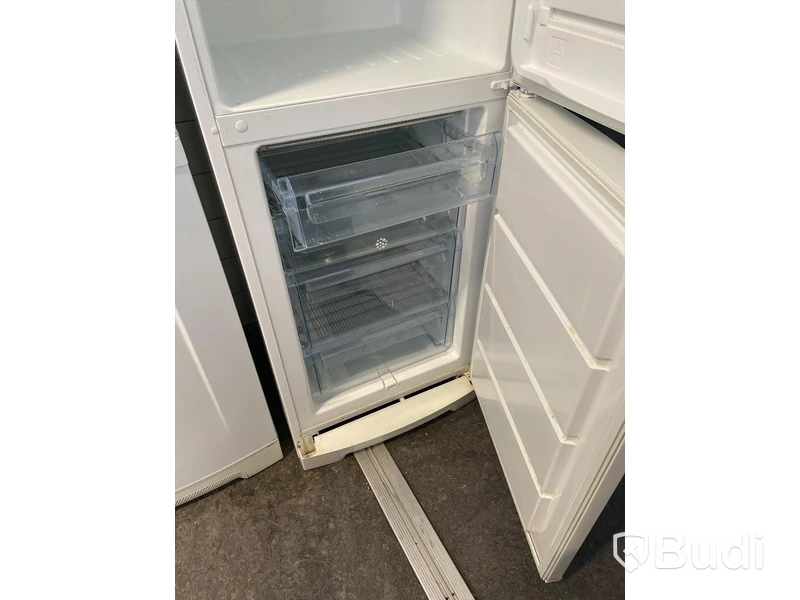 Kyl och frys Electrolux INSPIRE ERB32400W8