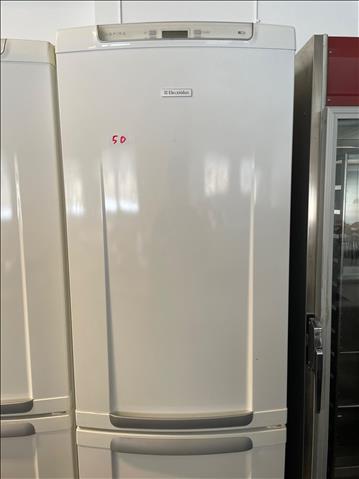Kyl och frys Electrolux INSPIRE ERB32400W8
