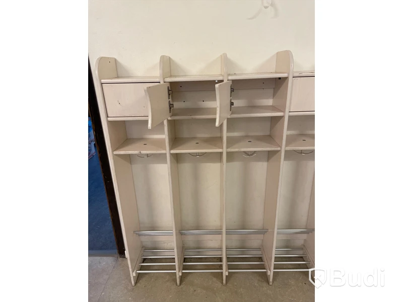 9st Klädhängare 44st platser