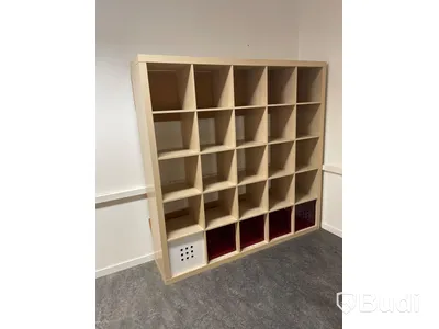 10 st bänkar, 10 stolar och div möbler