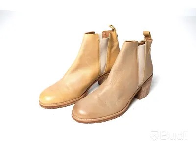 Stövlar i skinn - She store Boots Sandra Taupe, strl 40, ca Nypris 1199 kr (Obs! Olika nyans på skorna pga blekta)