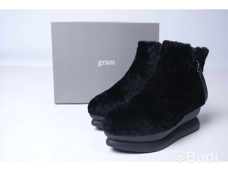 Skor med dragkedja - Gram 503g Black Shearling, strl 36, Nypris ca: 1200 kr