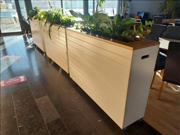 Blomstervagnar / Barbord 3st på hjul