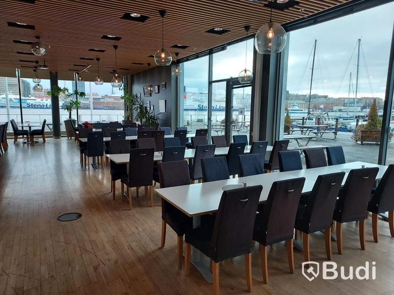 Restaurangbord 180x80 med hjul på en sida, 5 st bord
