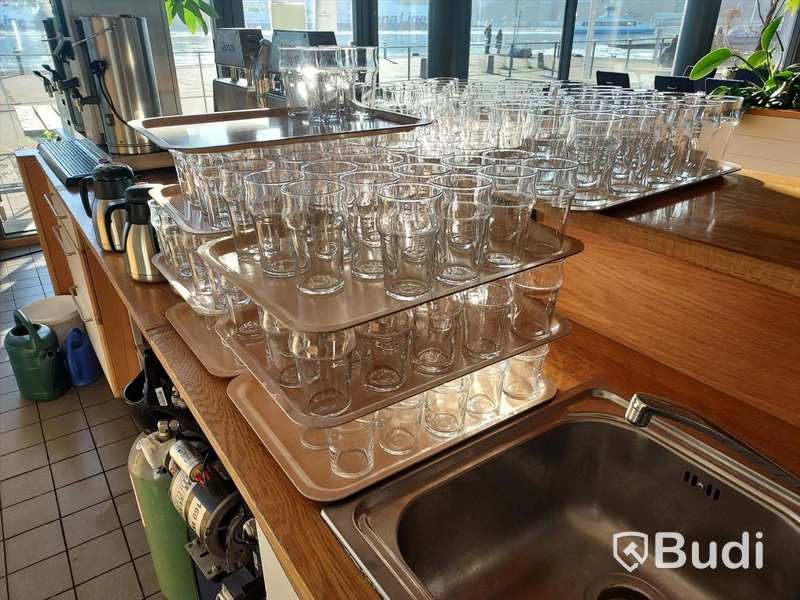 Glas, rödvin, vitvin, champangne, dryckesglas