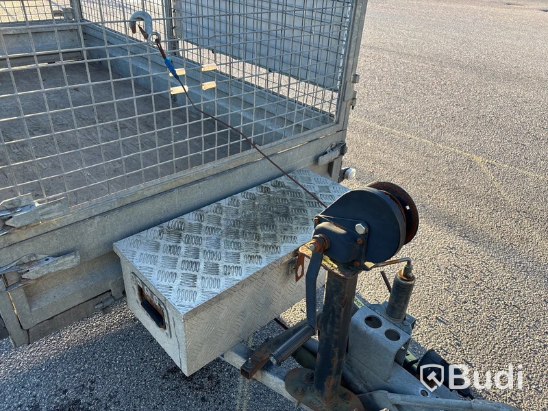 Släpvagn med gallergrindar Thule 750 kg, -2011