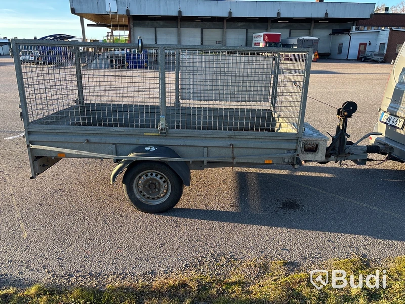 Släpvagn med gallergrindar Thule 750 kg, -2011
