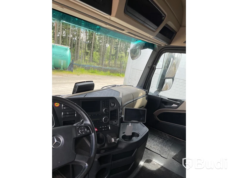 Lastbil Mercedes Benz Actros - 2017
