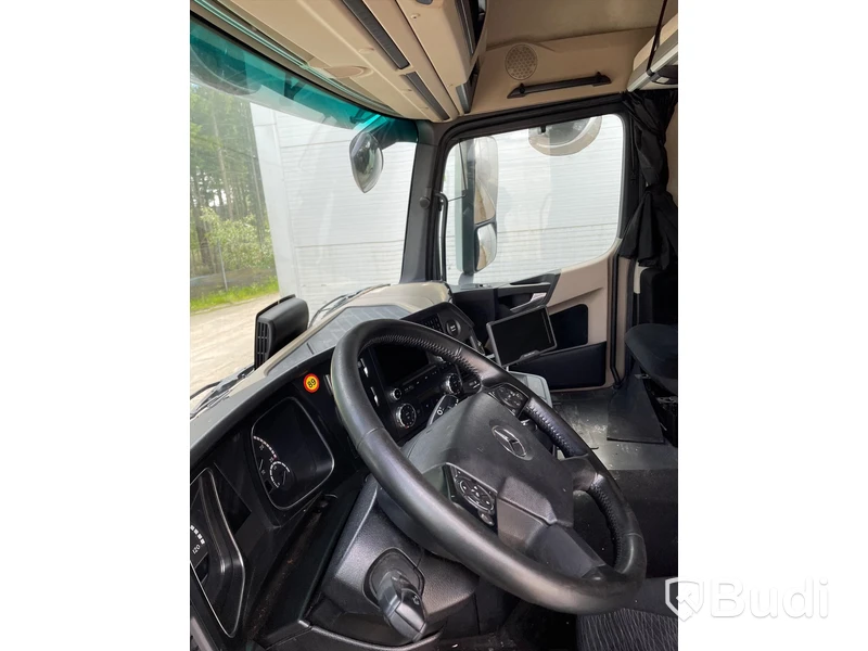 Lastbil Mercedes Benz Actros - 2017