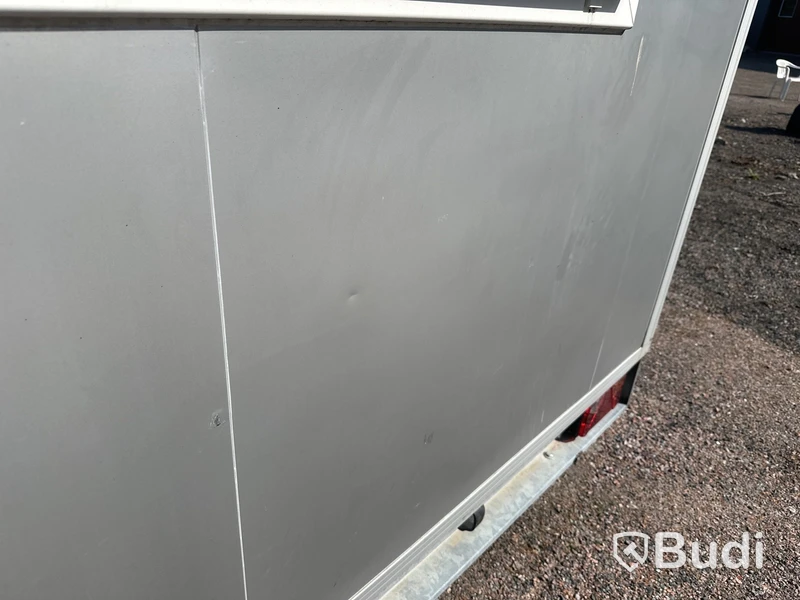 Personalvagn Vezeko 1300 kg, -2019
