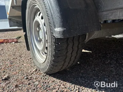 Personalvagn Vezeko 1300 kg, -2019