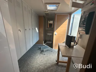 Personalvagn Vezeko 2700 kg -2018