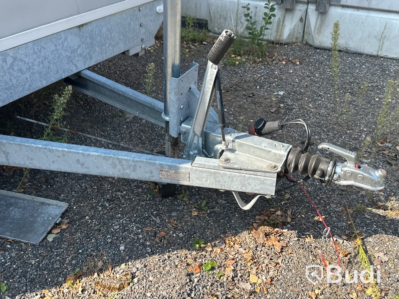 Personalvagn Vezeko 2700 kg -2018