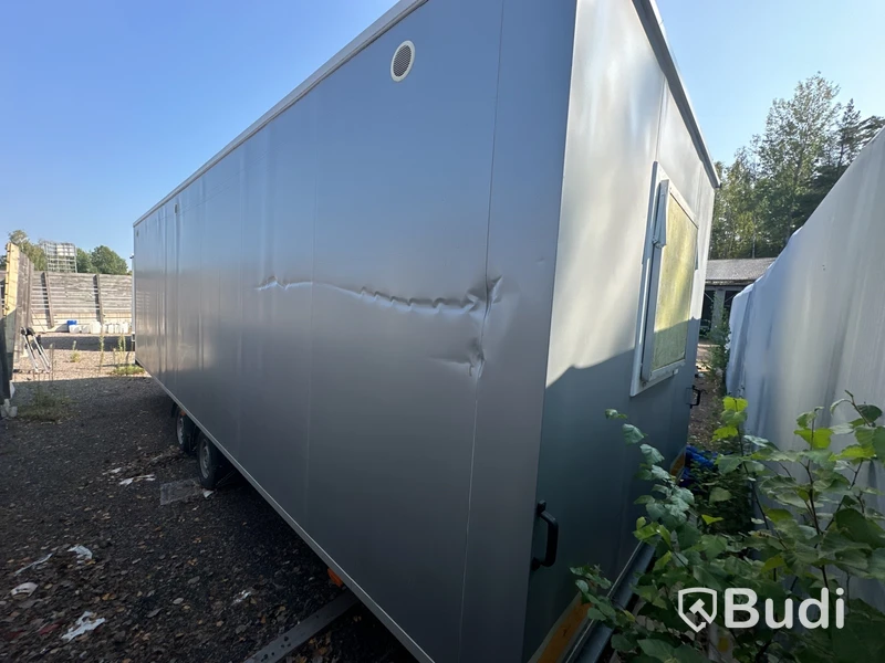 Personalvagn Vezeko 2700 kg -2018