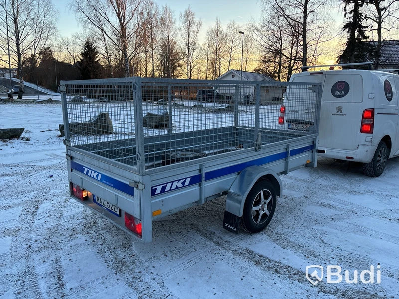 Tippbar släpvagn med grindar, Tiki CS275-R, -2021