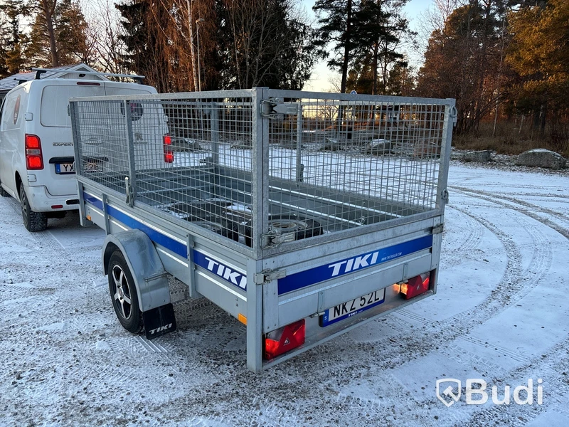 Tippbar släpvagn med grindar, Tiki CS275-R, -2021