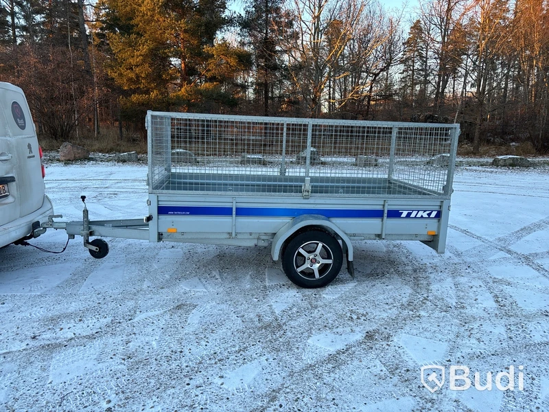 Tippbar släpvagn med grindar, Tiki CS275-R, -2021
