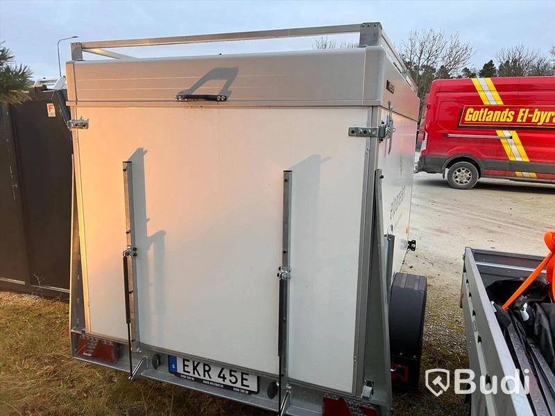 Kåpavagn Westbay Agados VZ 27, 1300 kg. -2022