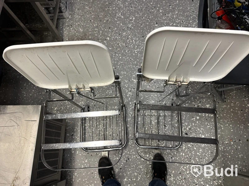 Sopsäck hållare med pedal till lock