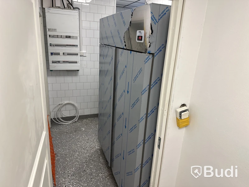 Frysskåp rostfritt dubbeldörr mec cold inköpt 2023  B 144