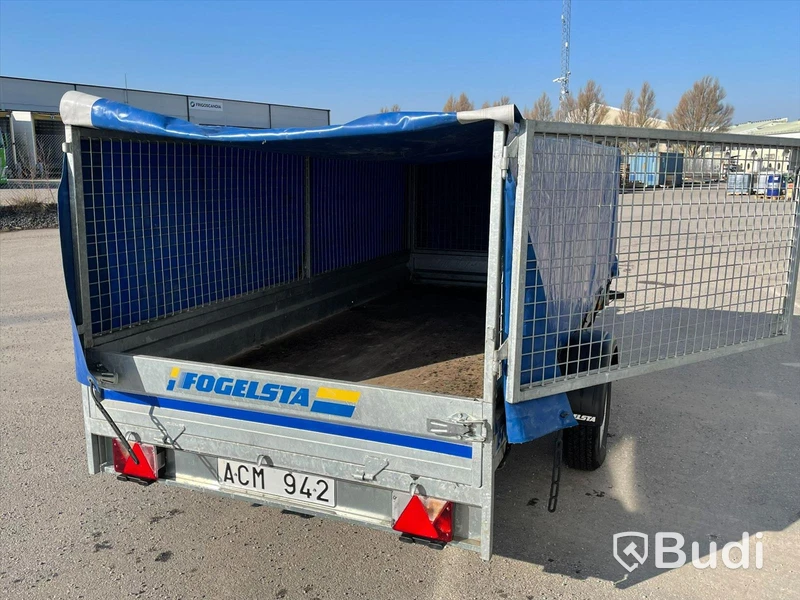 Släp Thule D1000 gallersläp med kapell från 2011