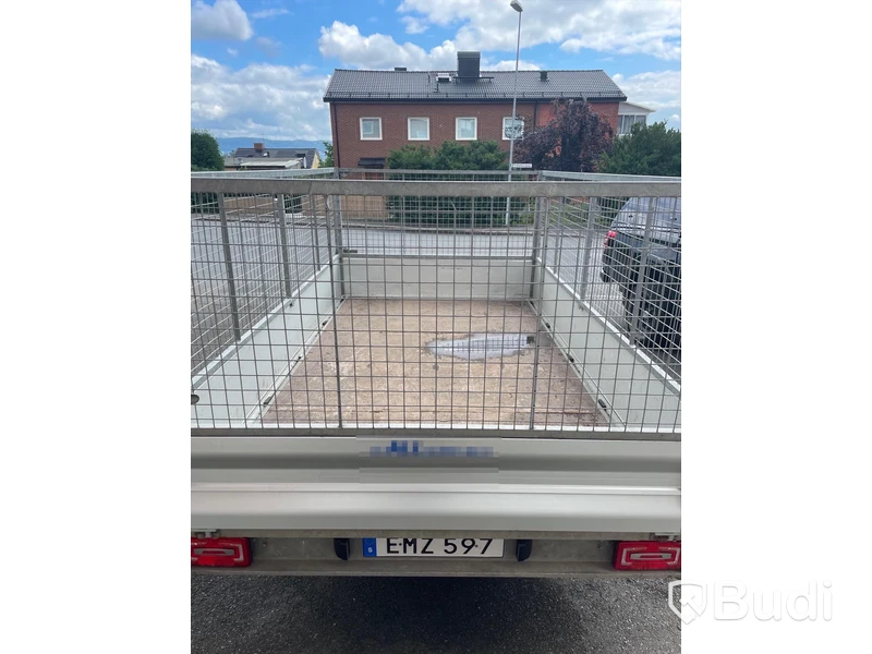 Släpvagn Vezeko R2b1x, sommar- och vinterdäck med galler