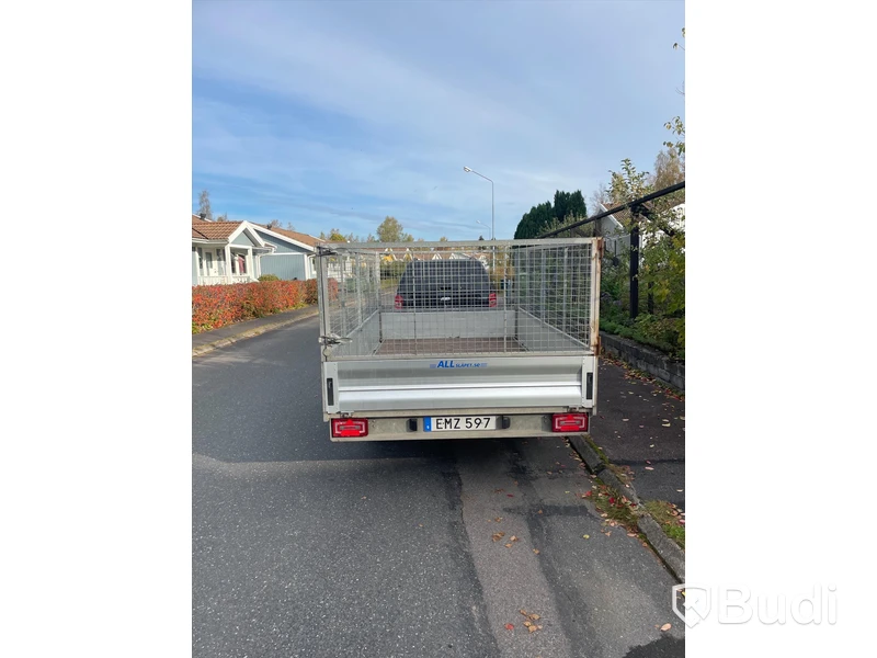 Släpvagn Vezeko R2b1x, sommar- och vinterdäck med galler