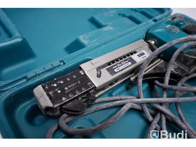 Makita 6842 skruvautomat