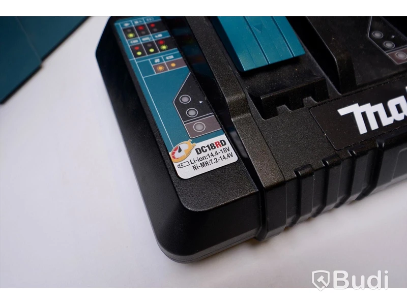Makita DC18RD dubbelladdare inkl väska