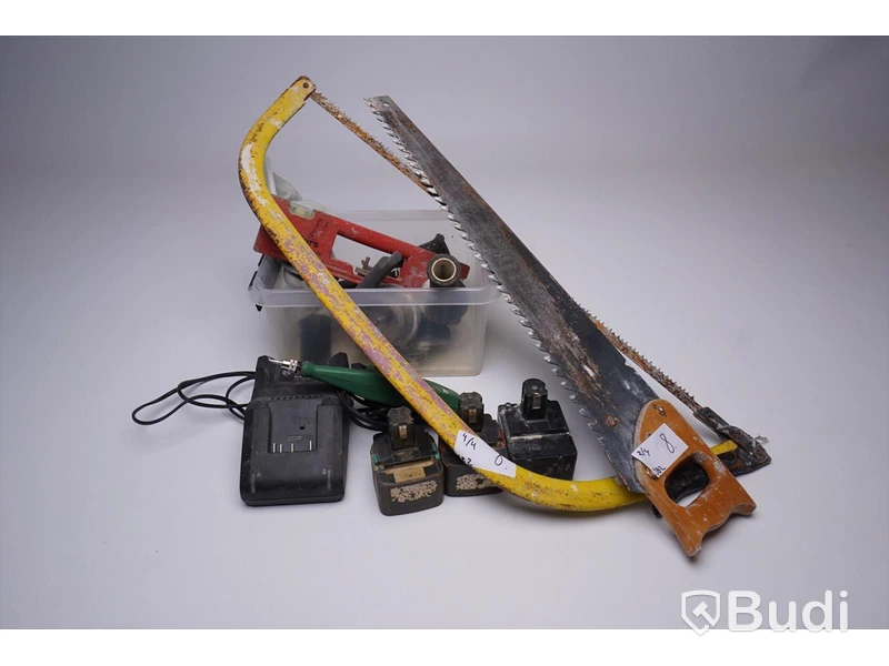 Batteriladdare samt diverse verktyg