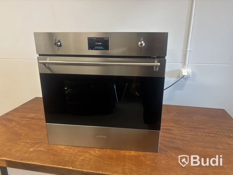 Inbyggnadsugn med mikro Smeg SO6303APX