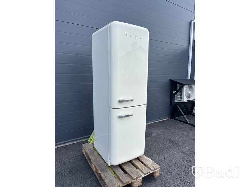 Kyl/frys SMEG FAB32RCR5